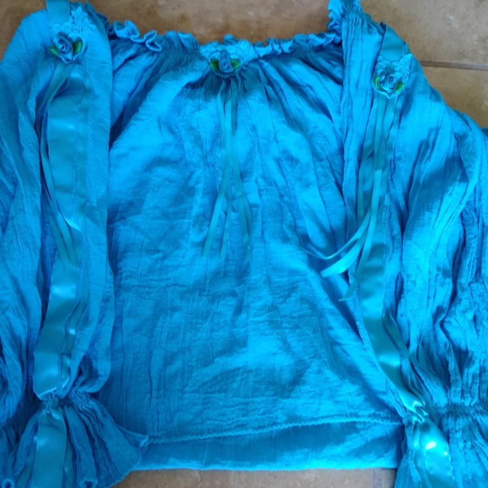 Top - Picture 3 of 4